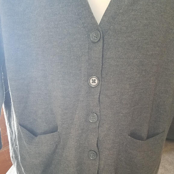 Sweater - Picture 2 of 5